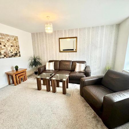 Home Centrally Located In Folkestone, Great Location For Families Or Workers Exterior foto